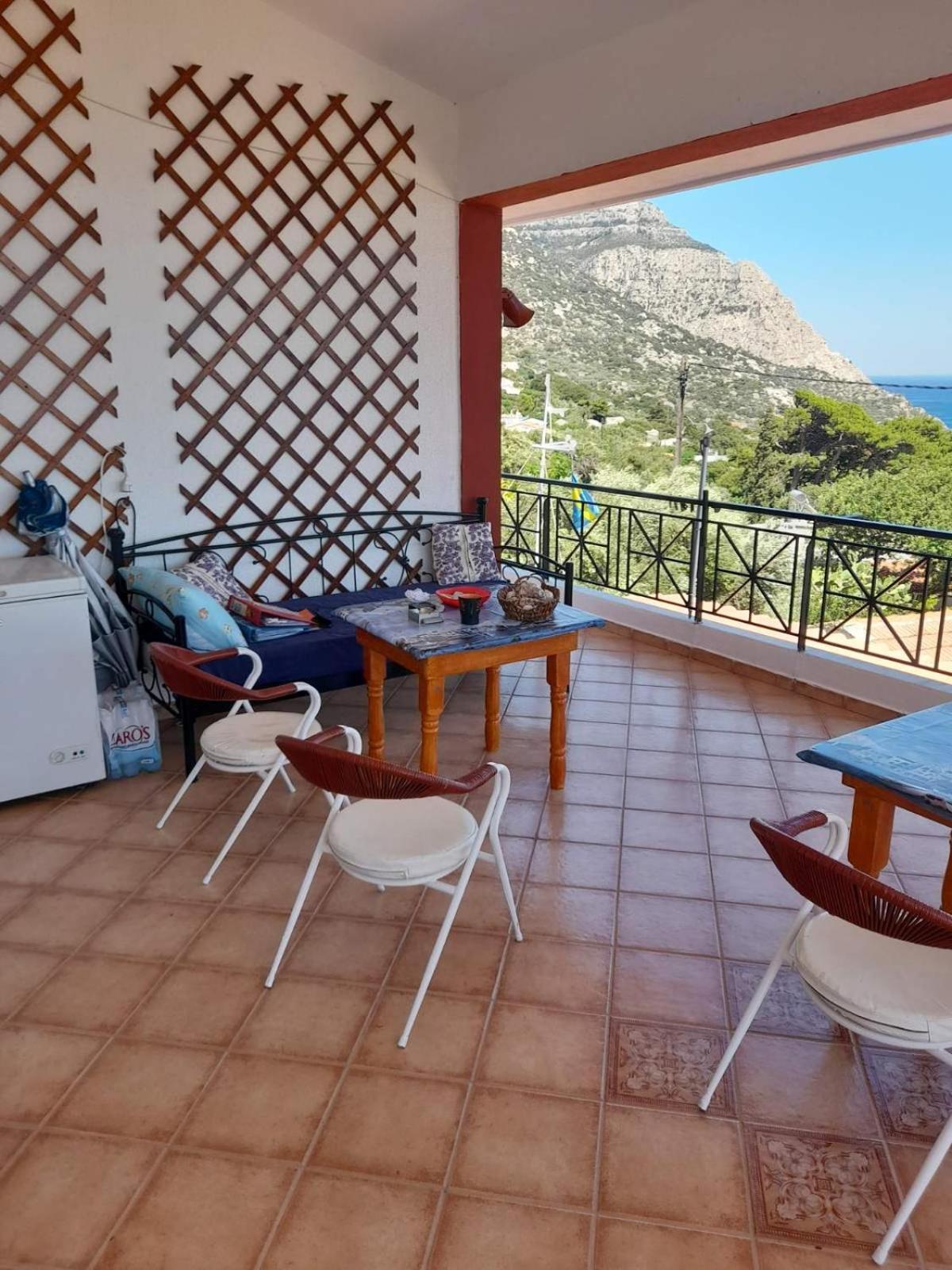 Ikaria Studios Manganitis Экстерьер фото